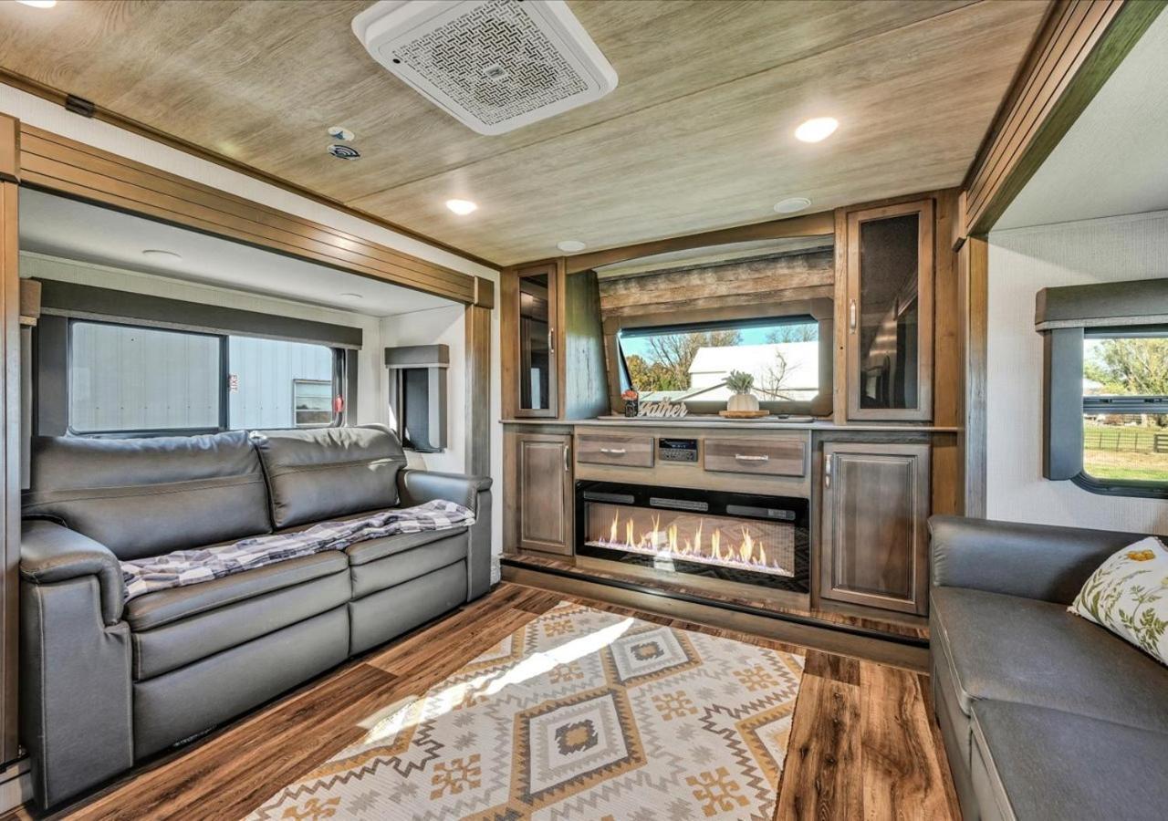 Cozy 2-guest Rv On Nature Farm Pine Grove (Schuylkill County)