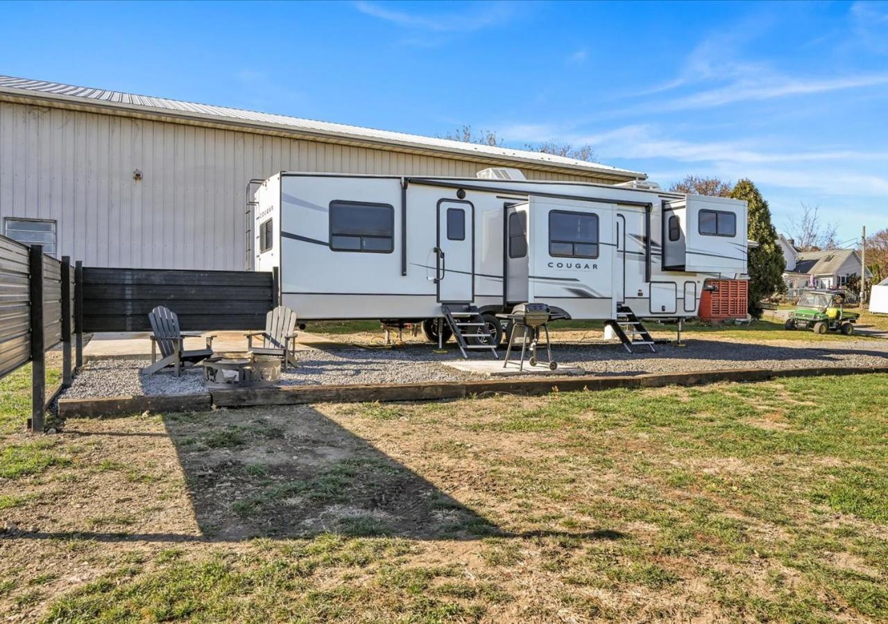 Cozy 2-guest Rv On Nature Farm * Pine Grove (Schuylkill County)